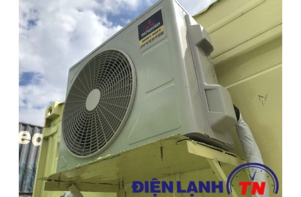 Sửa máy lạnh xe container