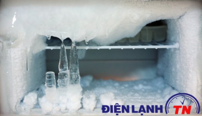 Sửa tủ lạnh bị đông tuyết