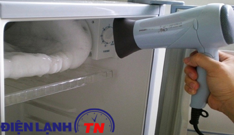 Sửa tủ lạnh bị đông tuyết
