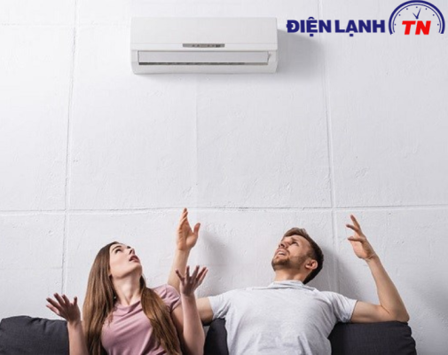 máy lạnh chạy nhưng không mát