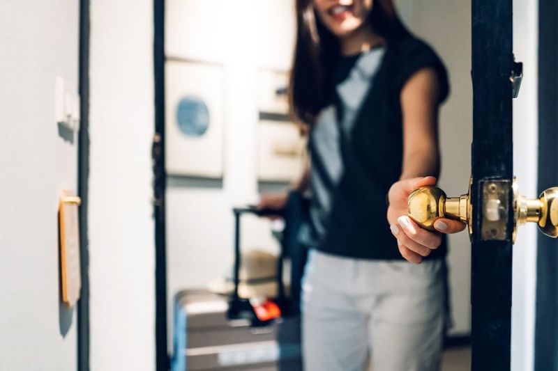 Máy lạnh chạy liên tục không mát