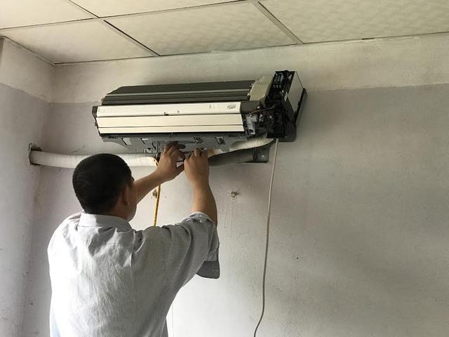 Sai lầm khi tự vệ sinh máy lạnh tại nhà